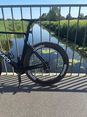 Używany Canyon Aeroad CF SLX 9.0 Di2 2019 2019 Road & Gravel — zdjęcie 4 z 7