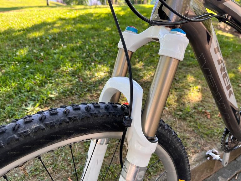 Used Trek Fuel ex SRAM X7 2012 Mountainbike, Light Gray, 26 — image 12 of 13
