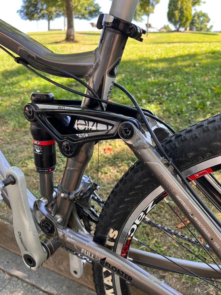 Used Trek Fuel ex SRAM X7 2012 Mountainbike, Light Gray, 26 — image 4 of 13
