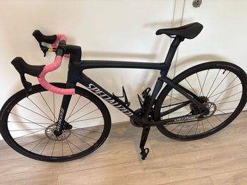 Used Specialized Tarmac SRAM Rival eTap AXS 2021 Road & Gravel, Green — image 2 of 13