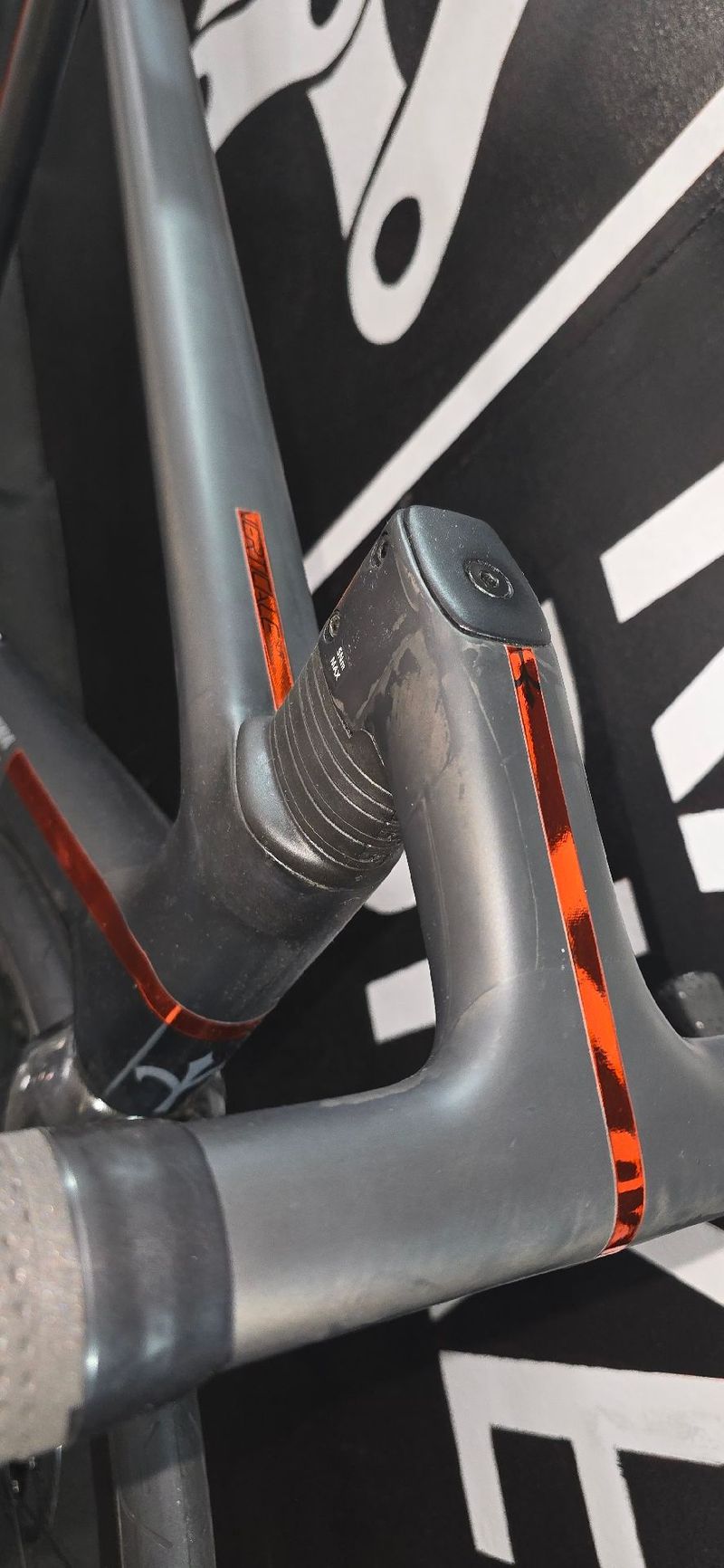 Używany Wilier VERTICALE Campagnolo Super Record EPS 2025 Road & Gravel — zdjęcie 8 z 8