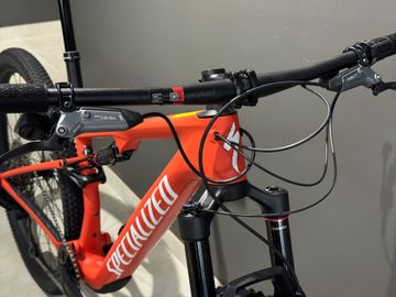 Used Specialized Epic Other SRAM 2025 Mountainbike, Orange — image 4 of 5
