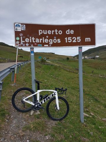 Trek Madone Shimano Ultegra 2022 Road & Gravel usato, Bianco — immagine 3 di 7