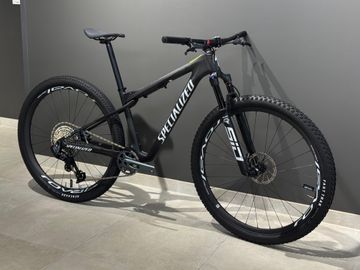 Specialized EPIC WC EXPERT 2025 Mountainbike d'occasion — image 2 sur 5