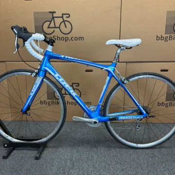 Used Trek Madone 4.5 WSD 2010 2010 Road & Gravel, Blue — image 2 of 6