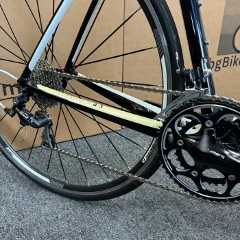 Used Trek Madone 4.3 H2 Compact 2014 2014 Road & Gravel, White — image 5 of 6