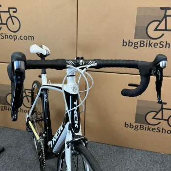 Used Trek Madone 4.3 H2 Compact 2014 2014 Road & Gravel, White — image 4 of 6