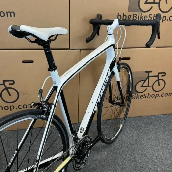 Used Trek Madone 4.3 H2 Compact 2014 2014 Road & Gravel, White — image 6 of 6