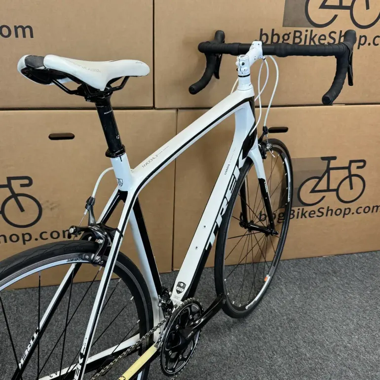 Used Trek Madone 4.3 H2 Compact 2014 2014 Road & Gravel, White — image 6 of 6