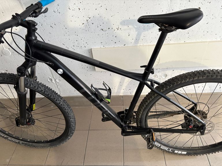 Used CUBE AIM, RACE 2022 2022 Mountainbike, Black, 27.5, 29 — image 4 of 6