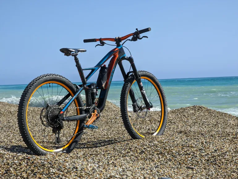 Used Radon Slide Carbon 160 9.0 HD 2017 Mountainbike, Black — image 13 of 18