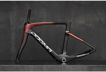 Käytetty Pinarello DOGMA F DURA ACE Di2 Rim 2024 Frameset 2024 Road & Gravel