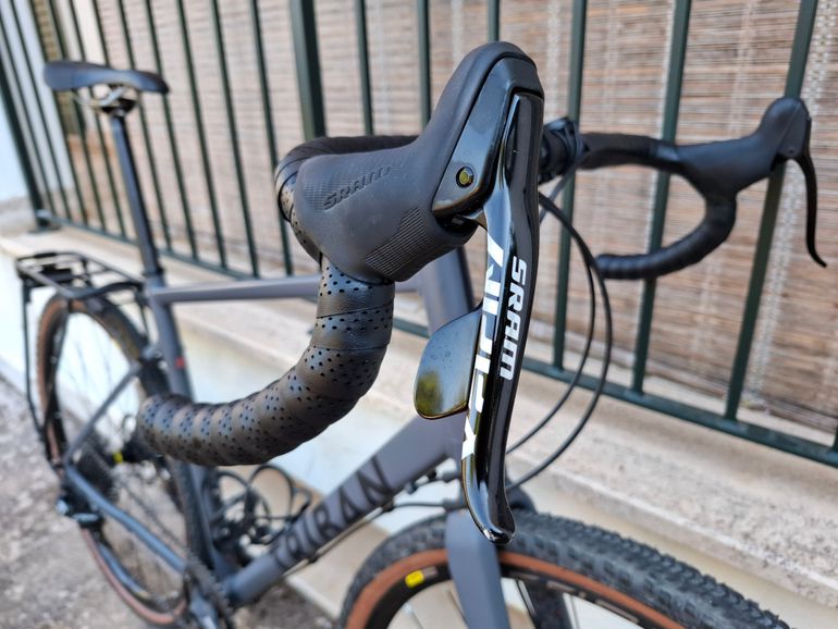 Used TRIBAN Grvl 520 2022 Road & Gravel, Light Gray — image 6 of 28