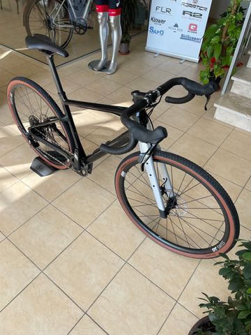 Used BMC URS THREE 2024 2024 Road & Gravel, Black — image 2 of 5