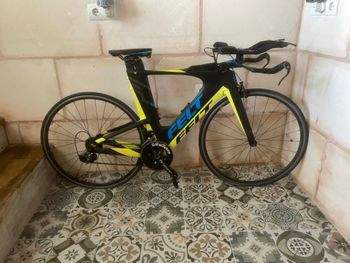 Używany Felt IA 14 2017 Road & Gravel — zdjęcie 1 z 5