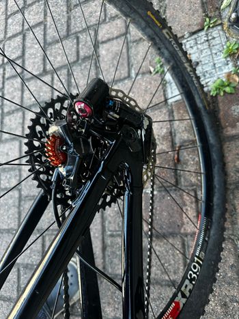 Used Specialized Epic Shimano Deore XT 2020 Mountainbike, Black — image 10 of 14