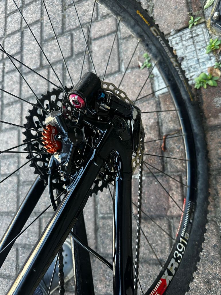 Used Specialized Epic Shimano Deore XT 2020 Mountainbike, Black — image 10 of 14