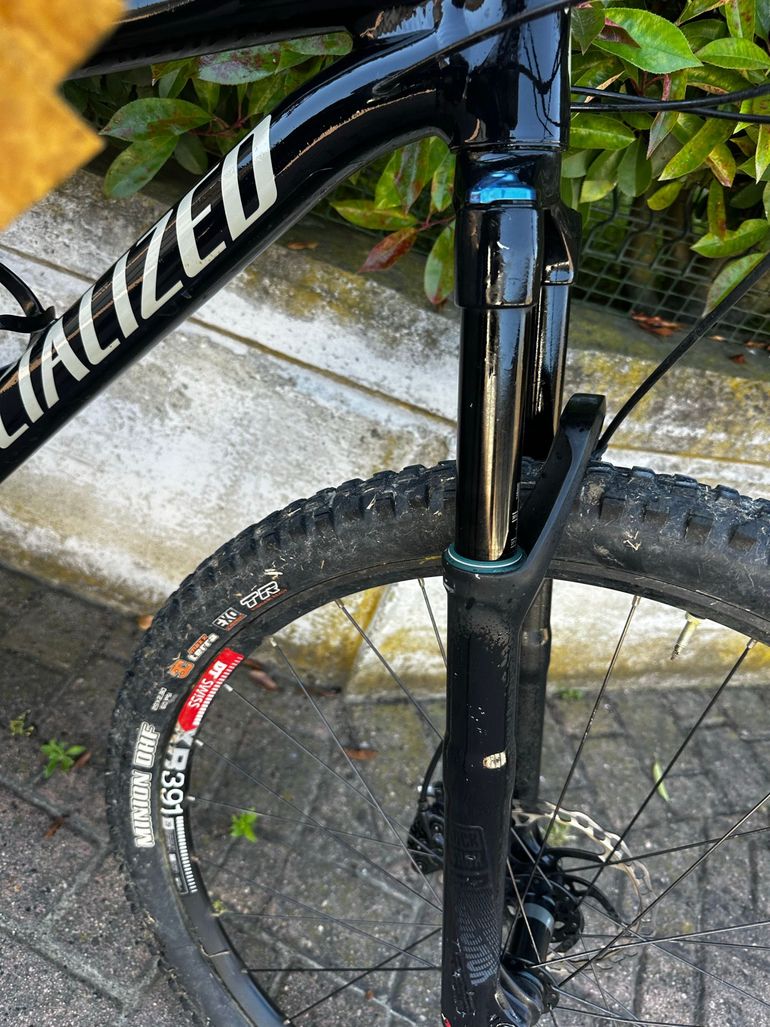 Used Specialized Epic Shimano Deore XT 2020 Mountainbike, Black — image 11 of 14