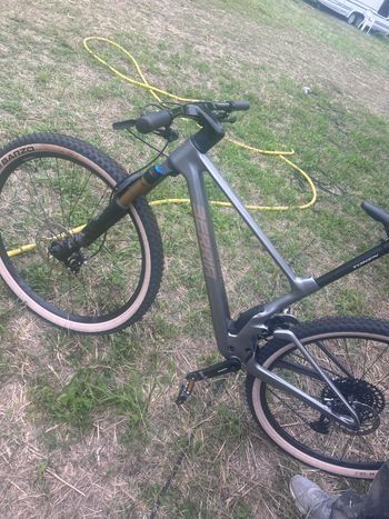 Used Berria MAKO 7 2024 2024 Mountainbike, Light Gray, 29 — image 1 of 4