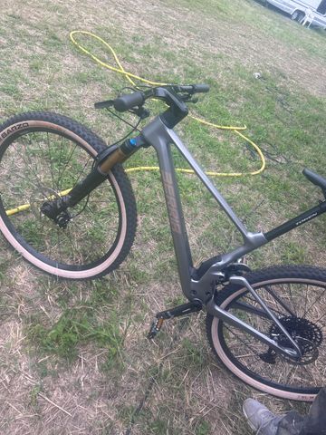 Used Berria MAKO 7 2024 2024 Mountainbike, Light Gray, 29 — image 1 of 4