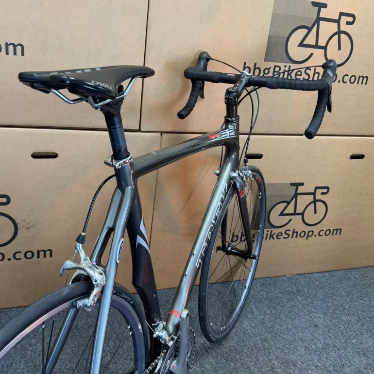Used Trek Trek Madone 5.2 2006 (62cm) 2006 Road & Gravel, Light Gray — image 5 of 5