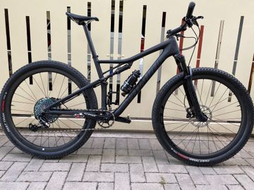 Specialized Men's Epic Pro 2020 2020 MTB usato