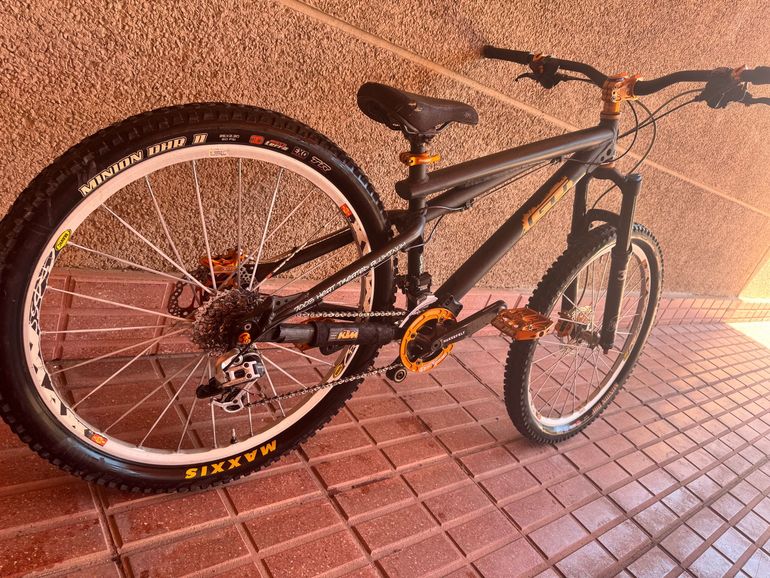 Used GT Chucker 1.0 2007 Mountainbike, Black, 26 — image 3 of 12