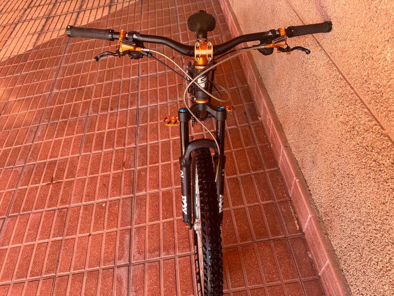 Used GT Chucker 1.0 2007 Mountainbike, Black, 26 — image 6 of 12