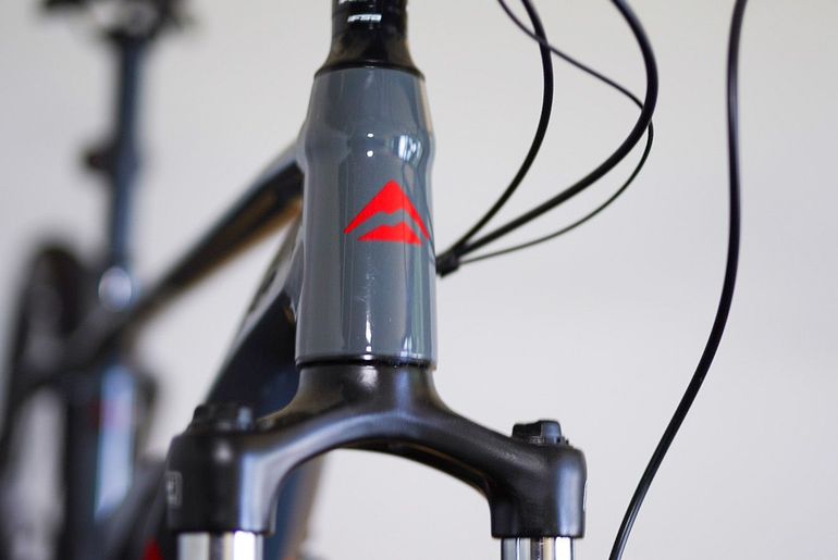 Used Merida EBIG Nine LTD 2023 Mountainbike, Light Gray — image 8 of 12