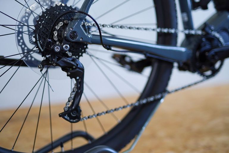 Used Merida EBIG Nine LTD 2023 Mountainbike, Light Gray — image 2 of 12
