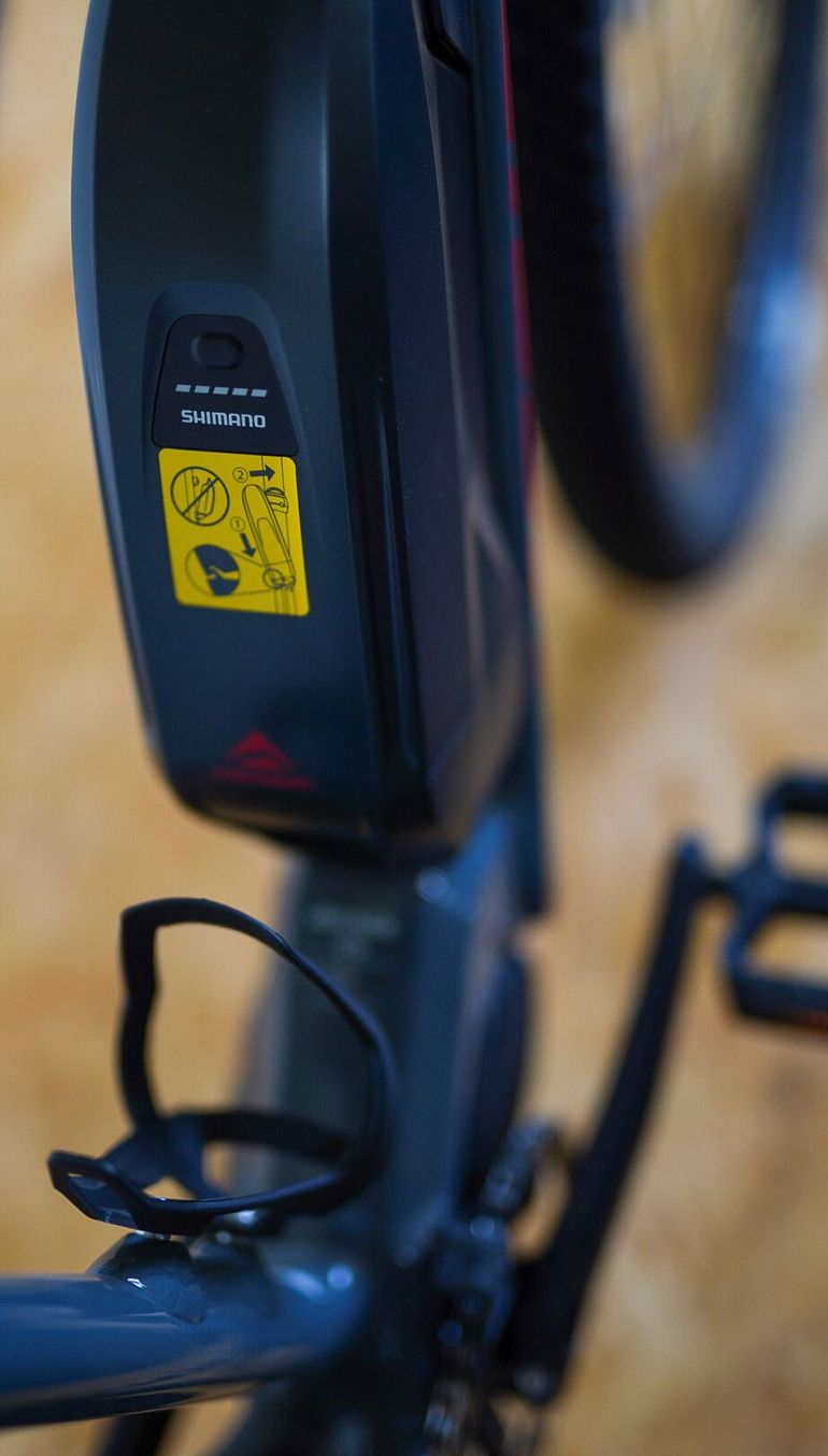 Used Merida EBIG Nine LTD 2023 Mountainbike, Light Gray — image 6 of 12