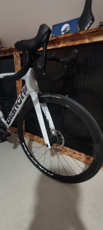 Bianchi Oltre SRAM Rival eTap AXS 2022 Road & Gravel usato, Bianco — immagine 11 di 11