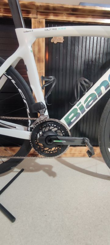 Bianchi Oltre SRAM Rival eTap AXS 2022 Road & Gravel usato, Bianco — immagine 10 di 11