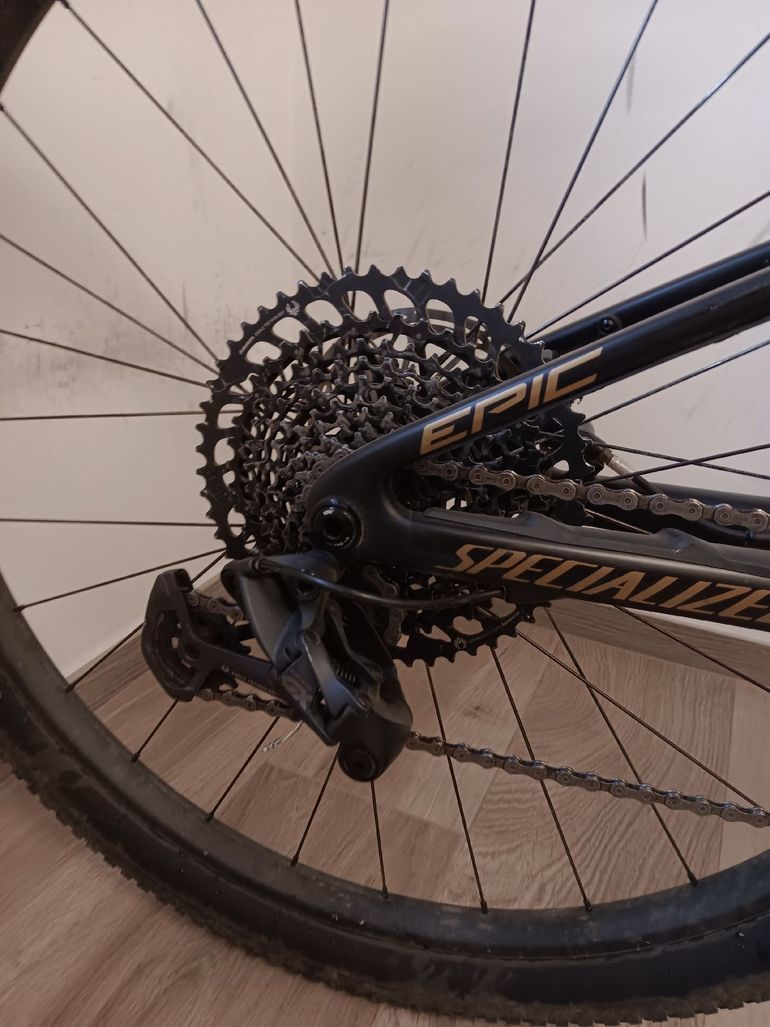 Used Specialized Epic Comp 2023 Mountainbike — image 3 of 5