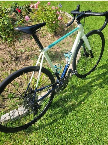 Cyfac Wishone Sub 2023 Road & Gravel de segunda mano, Blanco — imagen 1 de 8