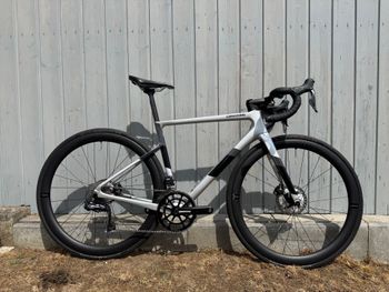 Cannondale, SuperSix EVO Carbon Disc Women's Ultegra Di2 2021