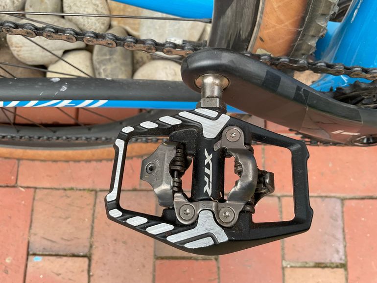 Used Specialized HT Pro Carbon 29“ Acid Pink / Blue /white / Größe L 2021 Mountainbike, Violett — image 4 of 6