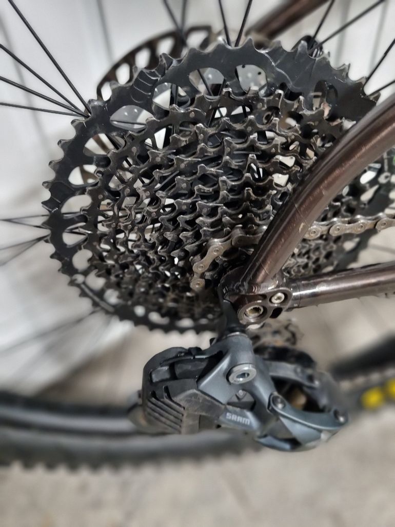 Used On-One Tiktik 2023 Mountainbike, Green — image 9 of 12