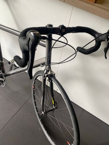 Used Specialized Allez Sport 2004 Road & Gravel, Light Gray — image 4 of 4