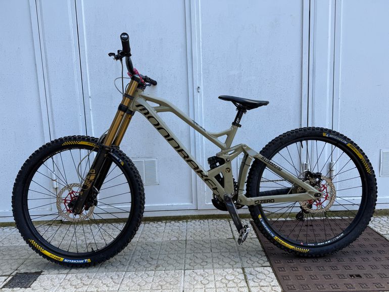 Used Mondraker Summum Pro 2019 2019 Mountainbike, Black, 27.5 — image 3 of 3
