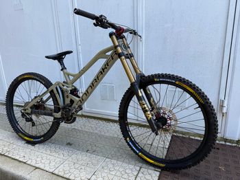 Used Mondraker Summum Pro 2019 2019 Mountainbike, Black, 27.5 — image 2 of 3