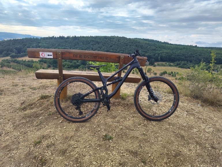 Canyon Torque CF 7.0 2020 2020 Mountainbike usato, Nero — immagine 3 di 4