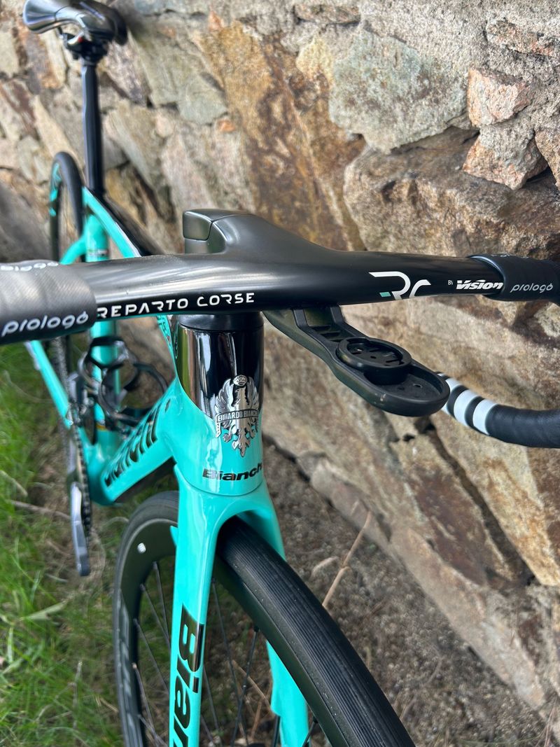 Używany Bianchi Oltre XR4 2022 Road & Gravel — zdjęcie 6 z 13