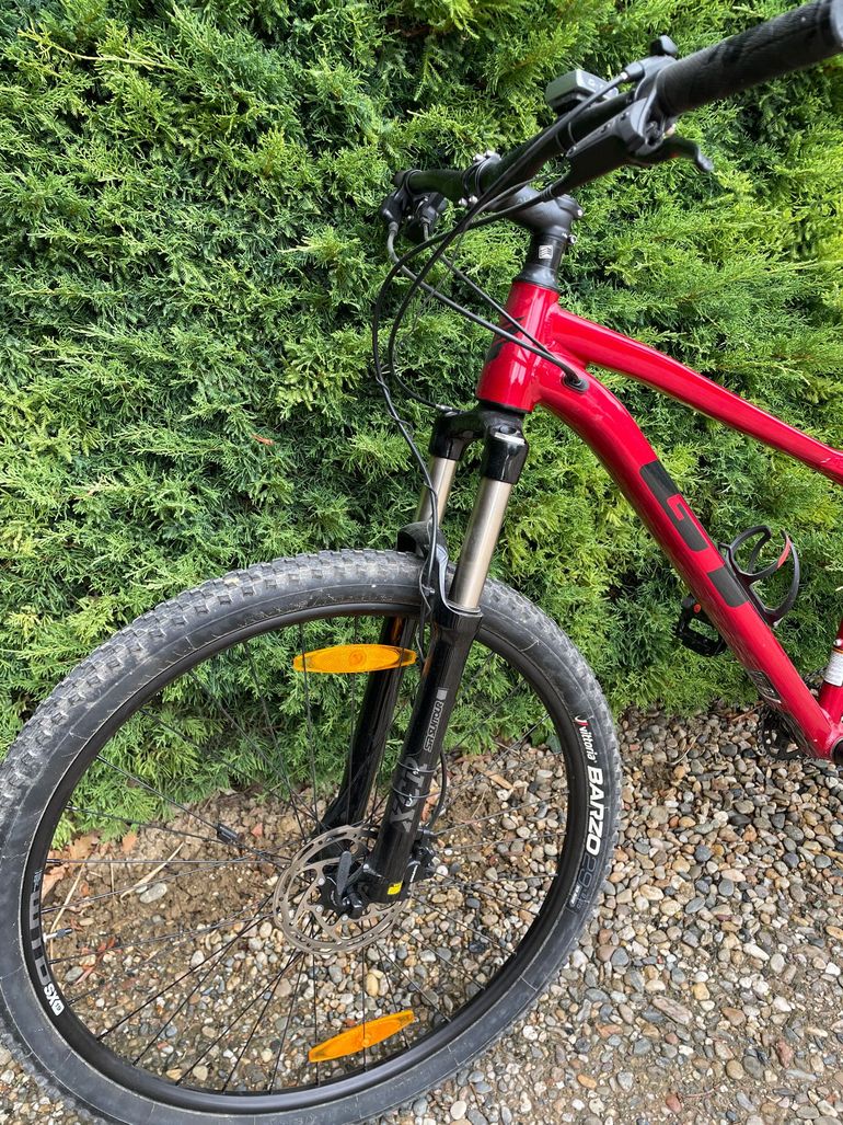 Used GT Avalanche Elite 2022 2022 Mountainbike, Red, 27.5 — image 5 of 6