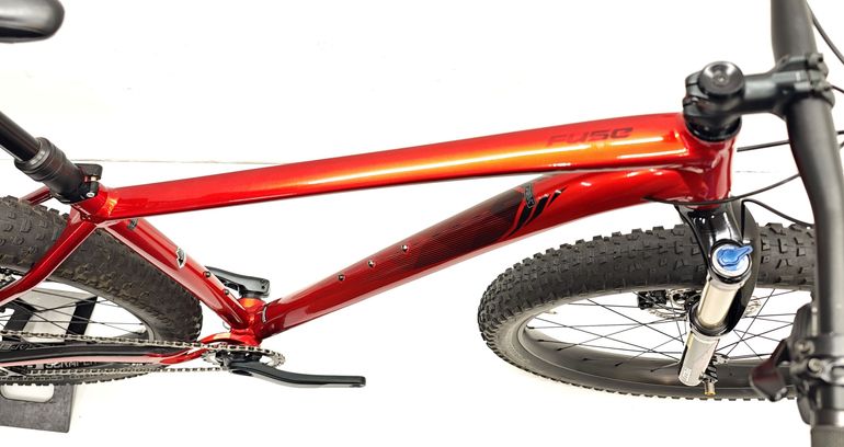 Used Specialized Fuse Comp 6Fattie 2016 2016 Mountainbike, Red, 27.5 — image 5 of 12