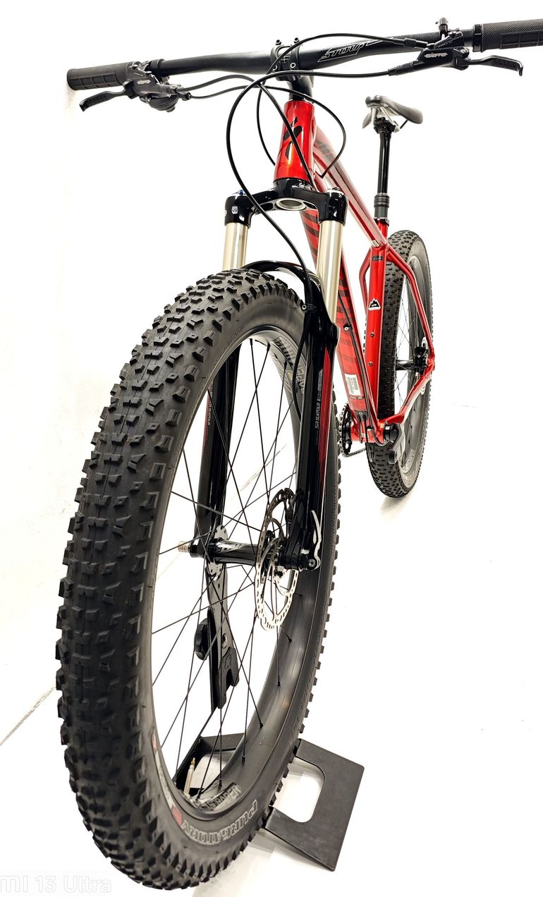 Used Specialized Fuse Comp 6Fattie 2016 2016 Mountainbike, Red, 27.5 — image 3 of 12