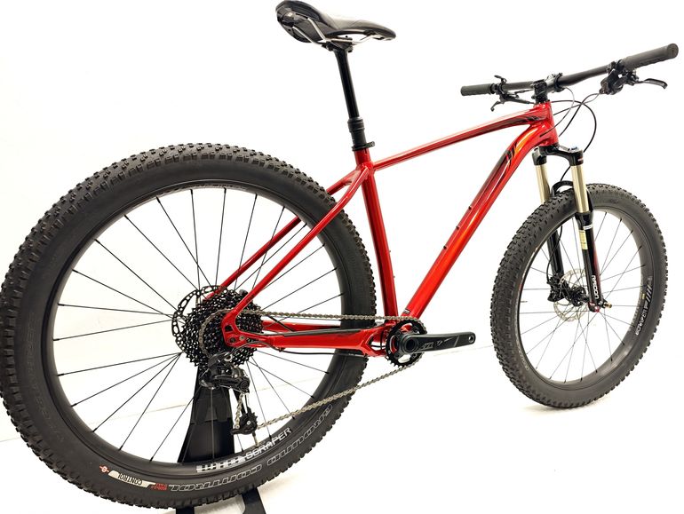 Used Specialized Fuse Comp 6Fattie 2016 2016 Mountainbike, Red, 27.5 — image 6 of 12