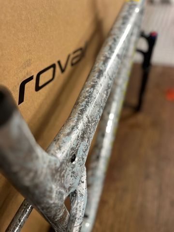 Used Specialized S-Works Epic WC 2024 2024 Mountainbike, Light Gray, 29 — image 3 of 9