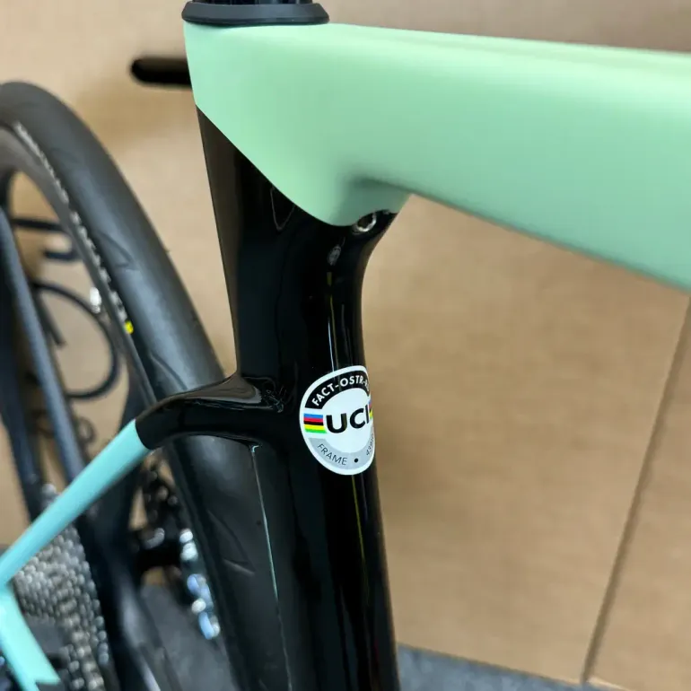 Used Factor OSTRO Paul Smith Edition 12-speed Sram Red ETap AXS - 2024 (54cm) 2024 Road & Gravel, Blue — image 13 of 17