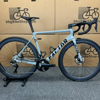 Used California Bicycle Factory O2 Disc 12-speed Shimano Ultegra Di2 - 2024 (54cm) 2024 Road & Gravel